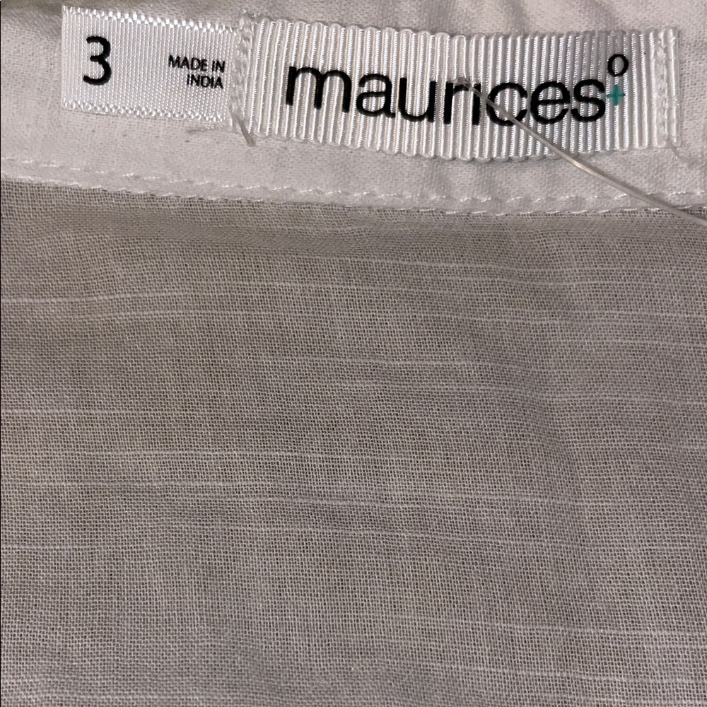 Maurices Classic White Blouse - Picture 2 of 4